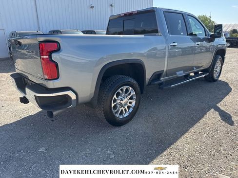 Used 2025 Chevrolet Silverado 2500 LTZ w/ LTZ Premium Package image 6