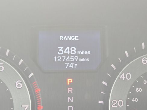 Used 2016 Honda Odyssey Touring image 2