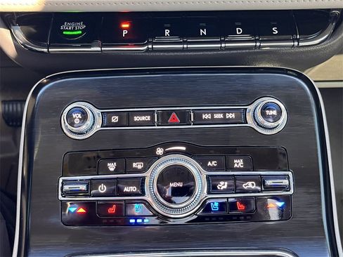 Used 2021 Lincoln Nautilus Reserve w/ Equipment Group 201A image 25