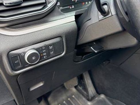 Certified 2020 Ford Explorer XLT w/ Equipment Group 202A AWD/4WD image 25