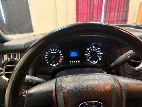 Used 2016 Ford Expedition XL RWD image 28