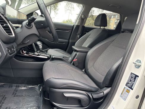 Used 2025 Kia Seltos S image 22