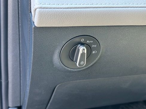 New 2026 Volkswagen Taos S FWD image 21