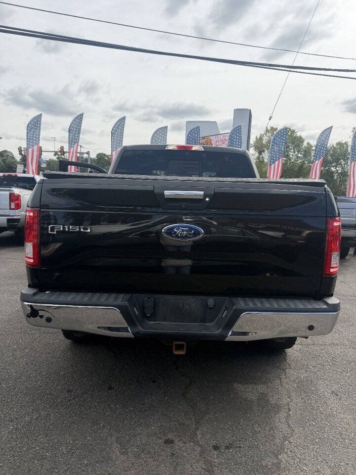 Used 2017 Ford F150 XLT w/ Equipment Group 302A Luxury AWD/4WD image 13