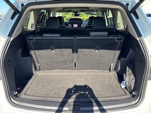 Used 2024 Volkswagen Atlas SEL Premium R-Line AWD/4WD image 27
