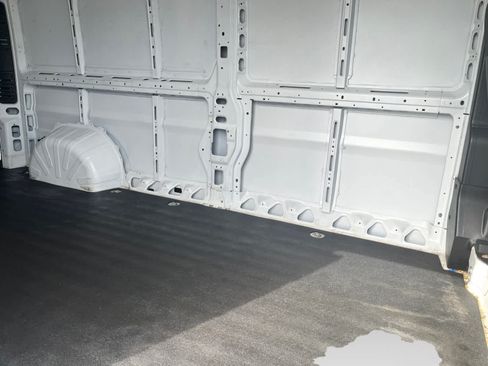 Used 2025 RAM ProMaster 2500 w/ Convenience Group FWD image 18