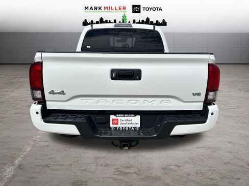Certified 2023 Toyota Tacoma SR5 AWD/4WD image 4
