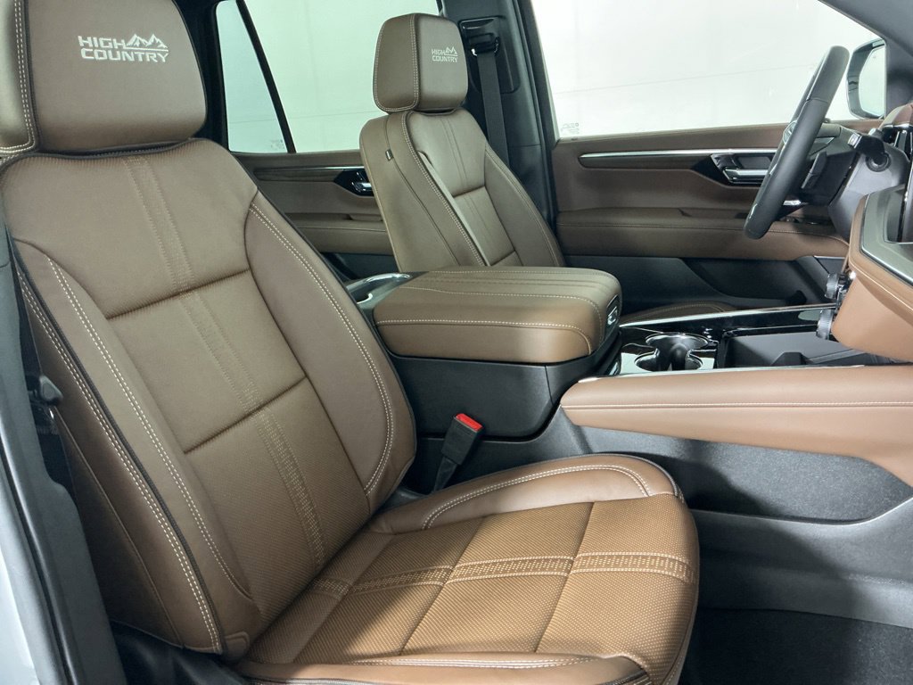 New 2027 Chevrolet Tahoe High Country w/ LPO, Dark Essentials Package AWD/4WD image 18
