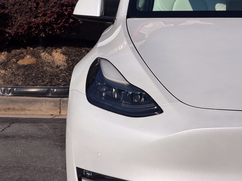 Used 2022 Tesla Model Y Performance AWD/4WD image 4