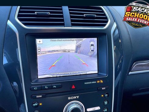 Used 2019 Ford Explorer Platinum AWD/4WD image 21