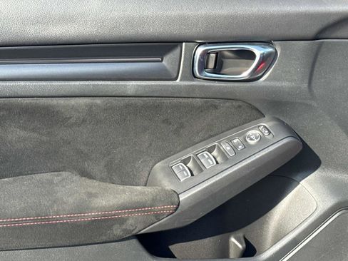Certified 2023 Honda Civic Type R image 17