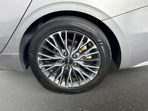 Certified 2023 Kia Forte GT-Line w/ GT-Line Technology Package FWD image 29