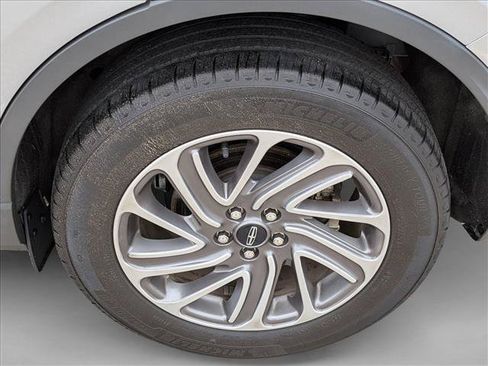 Used 2023 Lincoln Corsair FWD image 25