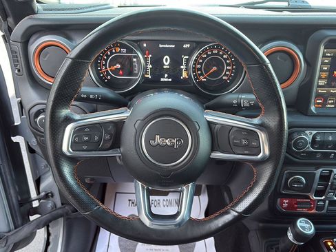 Used 2023 Jeep Gladiator Mojave w/ Cold Weather Group AWD/4WD image 8