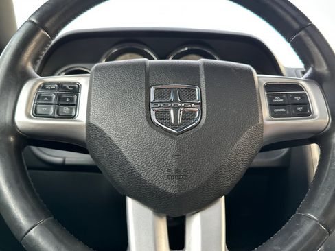 Used 2013 Dodge Challenger R/T image 31