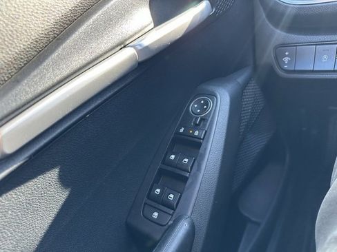 Certified 2022 Kia Seltos LX image 35