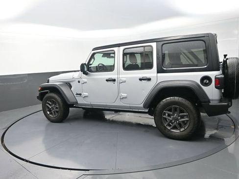 Used 2024 Jeep Wrangler Unlimited Sport AWD/4WD image 52