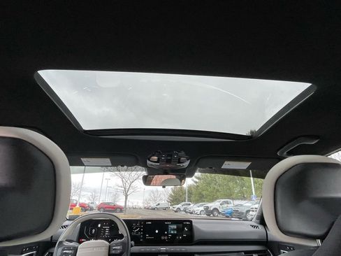 Certified 2025 Kia K4 GT-Line w/ GT-Line Premium Package image 22