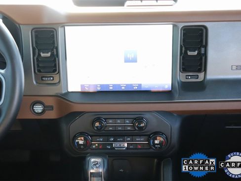 Used 2024 Ford Bronco Outer Banks image 23