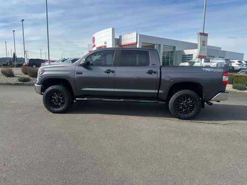 Used 2019 Toyota Tundra SR5 w/ TRD Off Road Package image 8