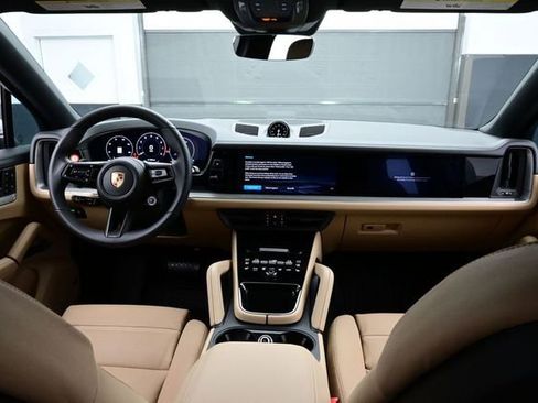 Certified 2026 Porsche Cayenne Coupe AWD/4WD image 19