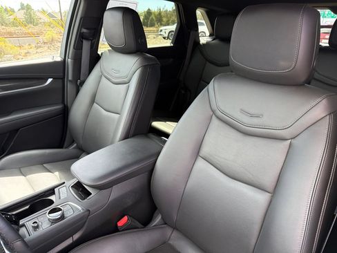 Used 2024 Cadillac XT5 Sportv w/ Technology Package AWD/4WD image 19