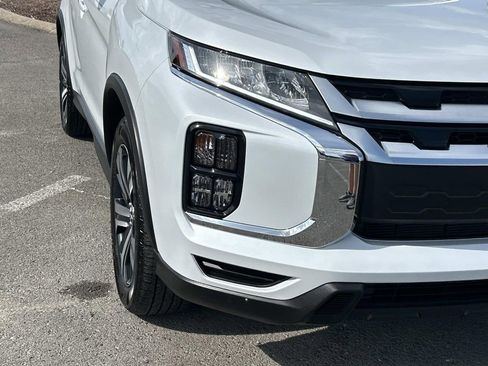 Used 2025 Mitsubishi Outlander Sport SEL image 11