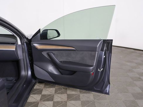 Used 2022 Tesla Model 3 Long Range image 23