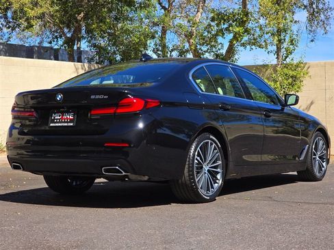 Used 2021 BMW 530e w/ Parking Assistance Package RWD image 10