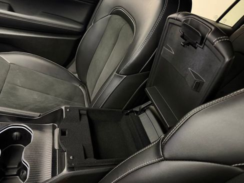 Used 2025 Jeep Grand Cherokee L Altitude image 30