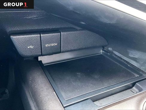 Used 2022 Toyota Camry SE image 34