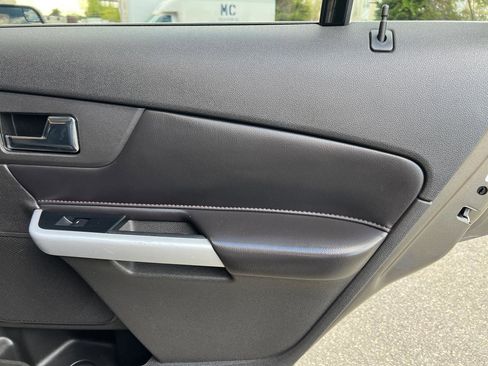 Used 2013 Ford Edge Limited AWD/4WD image 13
