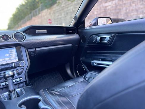 Used 2018 Ford Mustang GT Premium w/ GT Performance Package RWD image 20