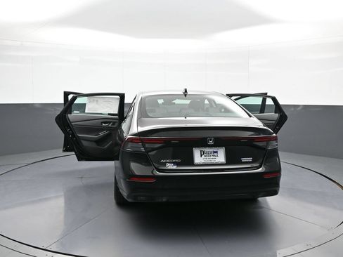 Certified 2025 Honda Accord Touring image 46