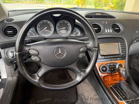 Used 2005 Mercedes-Benz SL 500 image 11