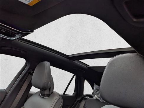 New 2026 Mercedes-Benz GLC 300 4MATIC image 13