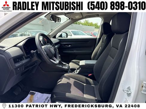 Used 2024 Honda CR-V EX image 3