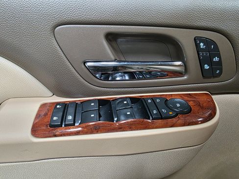 Used 2013 Chevrolet Silverado 1500 LTZ w/ LTZ Plus Package image 18