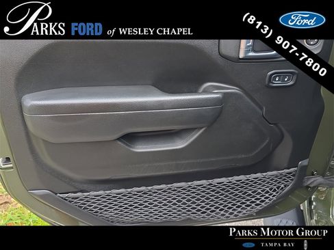 Used 2022 Jeep Gladiator Willys image 16