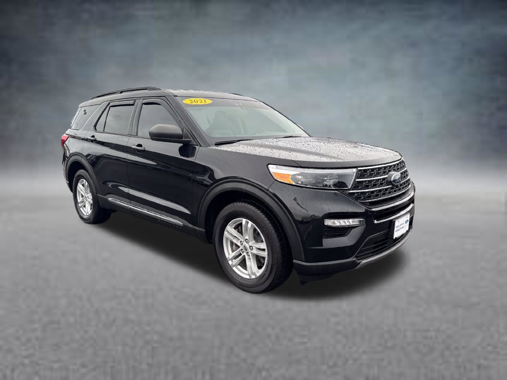 Used 2021 Ford Explorer XLT w/ Equipment Group 202A AWD/4WD image 4