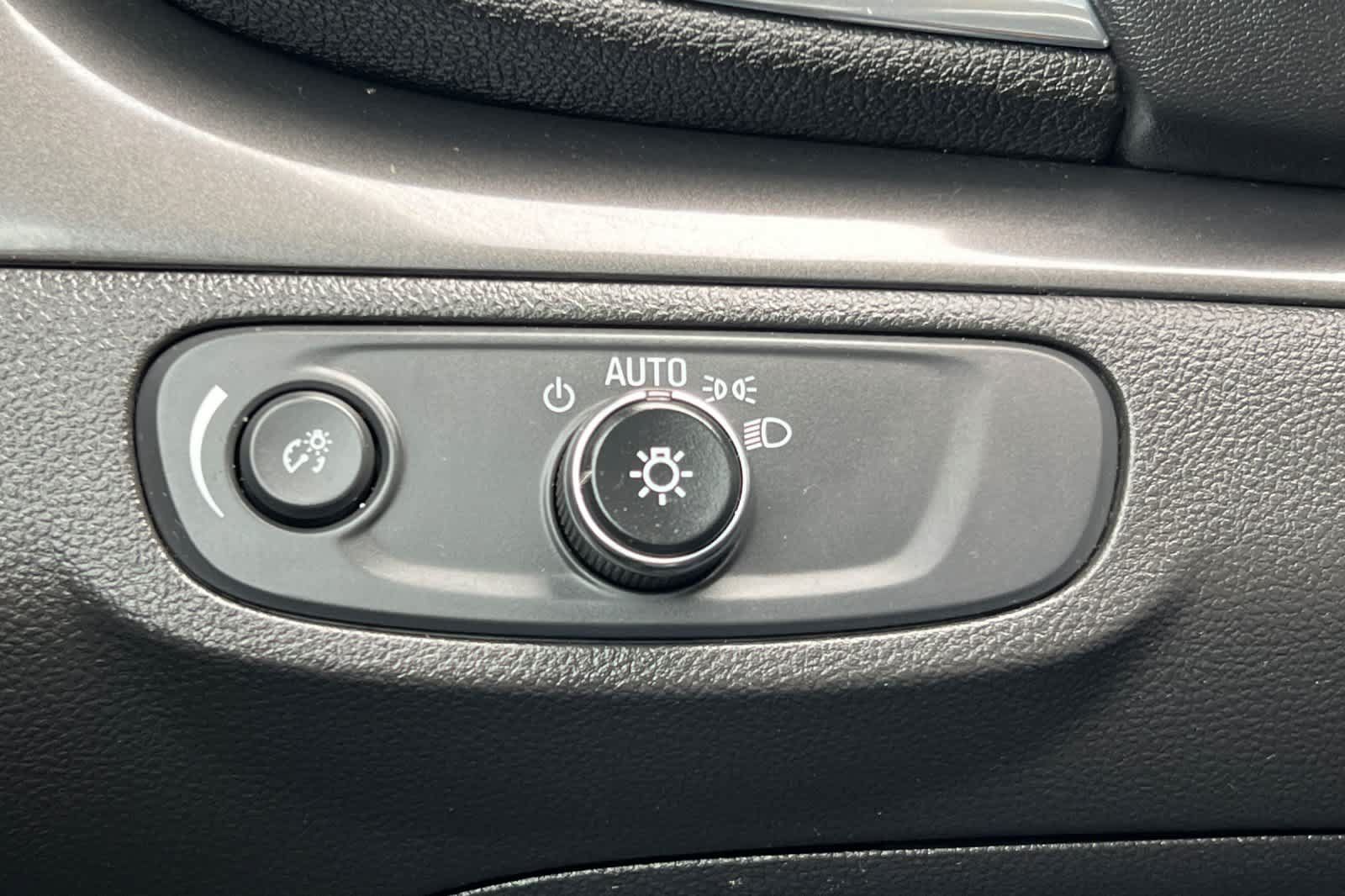 Used 2019 Buick Encore Preferred FWD image 29