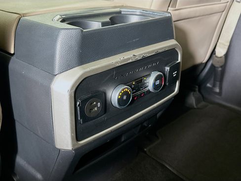 Used 2023 Ford Expedition Limited image 28