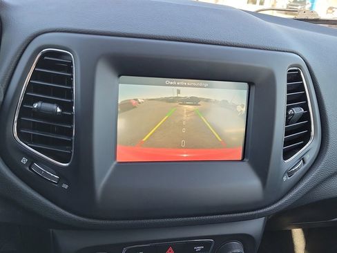 Used 2019 Jeep Compass Sport image 16