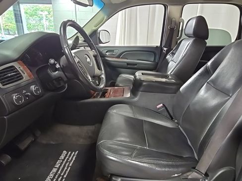 Used 2009 Chevrolet Tahoe LTZ AWD/4WD image 18