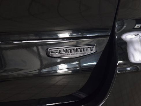 Used 2025 Jeep Grand Cherokee L Summit image 22