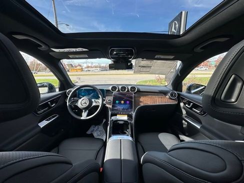 Used 2026 Mercedes-Benz GLC 300 4MATIC image 27