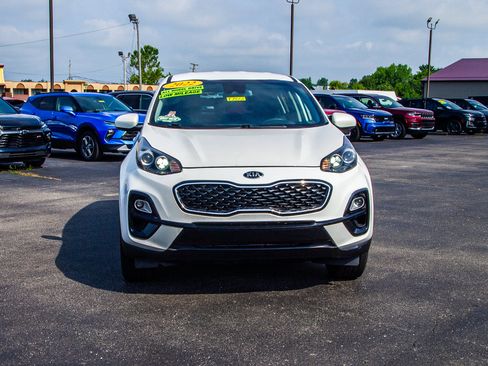 Used 2022 Kia Sportage LX AWD/4WD image 2