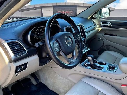 Used 2018 Jeep Grand Cherokee Overland image 13