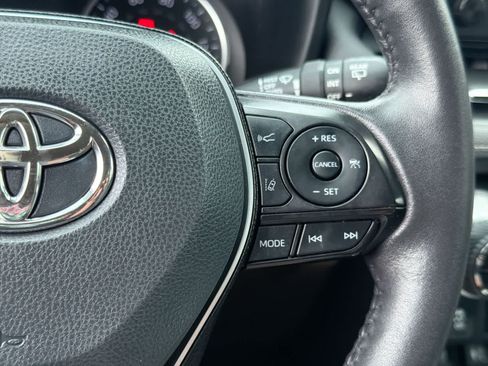Used 2019 Toyota RAV4 XLE Premium w/ Cold Weather Package AWD/4WD image 25