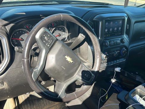 Used 2021 Chevrolet Silverado 1500 LT image 19